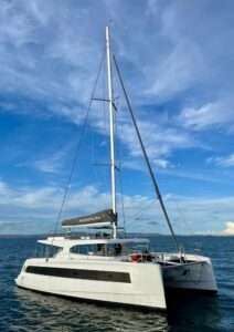 aventura 45 DC aventura yachts la rochelle mv yachting