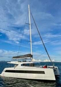 aventura 45 DC aventura yachts la rochelle mv yachting