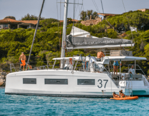 aventura 37 DC aventura yachts la rochelle mv yachting
