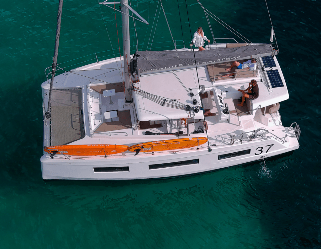 aventura 37 DC aventura yachts la rochelle mv yachting