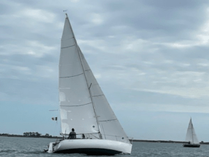 bateau occasion beneteau First class 8 la rochelle mv yachting