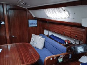 bateau occasion Bavaria 32 Cruiser la rochelle mv yachting
