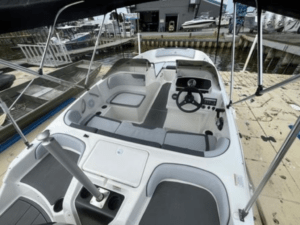 bateau occasion Bayliner Element M17 la rochelle mv yachting