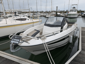 Bateau moteur occasion : PARKER 690 SPORT - MV-Yachting I MV-Occasion